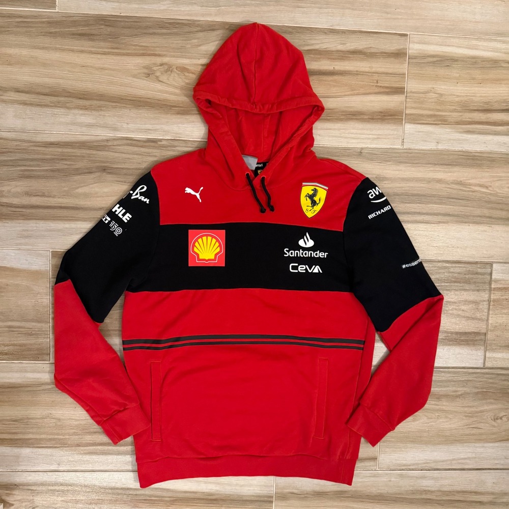Puma Ferrari Scuderia F1 Team Replica Hoodie Red Black 763285-01 Mens Medium